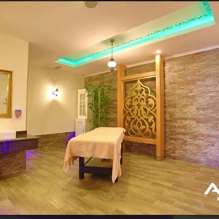5 Stars Compound With Private Garden, Near The Sea Alanya